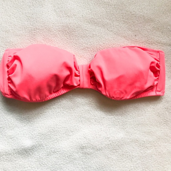 Two pink bathing suit tops - Picture 3 of 4